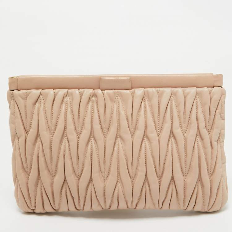 Pre Owned Miu Miu Blush Pink Matelassé Leather Frame Clutch