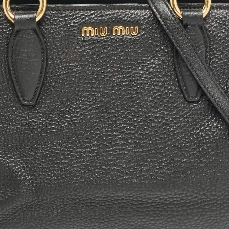 Pre Owned Miu Miu Black Leather Middle Zip Tote