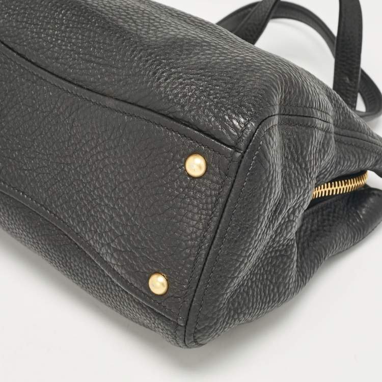 Pre Owned Miu Miu Black Leather Middle Zip Tote