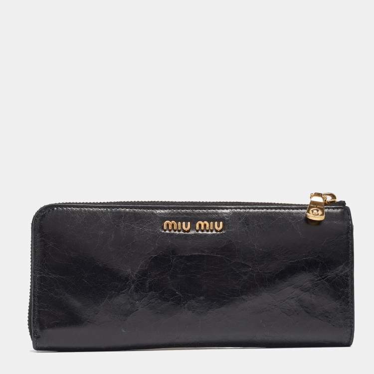 Pre Owned Miu Miu Black Crackled Glossy Leather Studded Continental Wallet