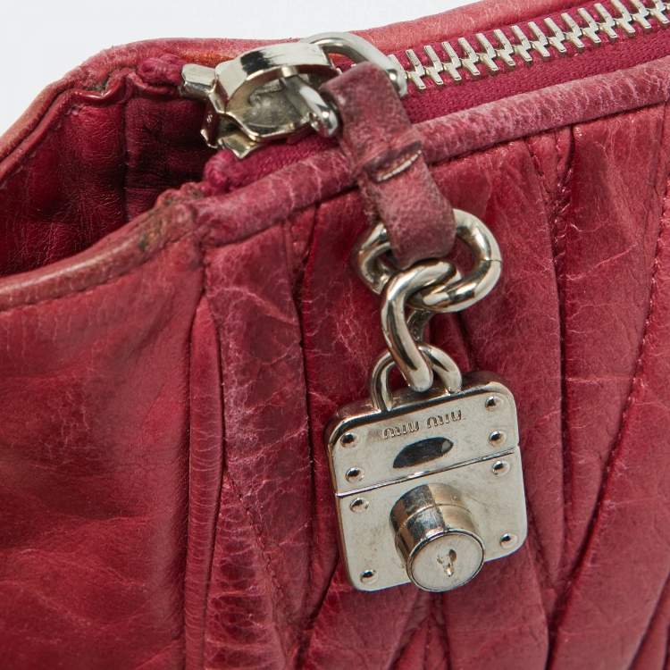 Pre Owned Miu Miu Pink Leather Matalasse Shoulder Bag