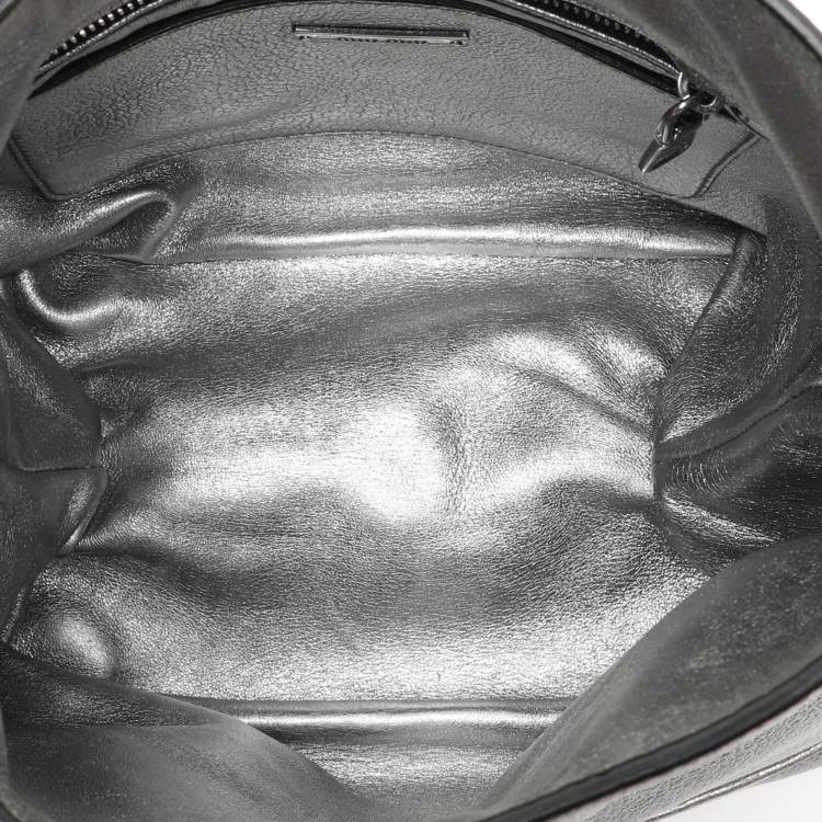 Pre Owned Miu Miu Silver Leather Push Lock Top Handle Bag