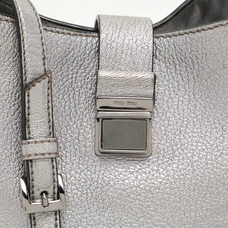 Pre Owned Miu Miu Silver Leather Push Lock Top Handle Bag