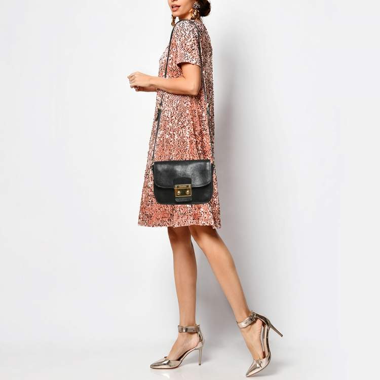 Pre Owned Miu Miu Black Leather Pushlock Flap Crossbody Bag
