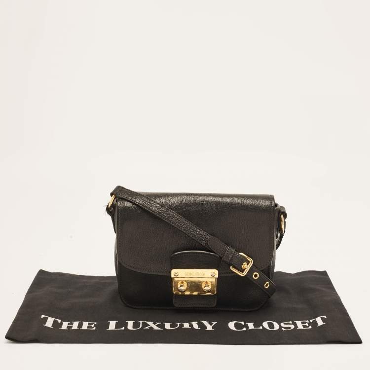 Pre Owned Miu Miu Black Leather Pushlock Flap Crossbody Bag