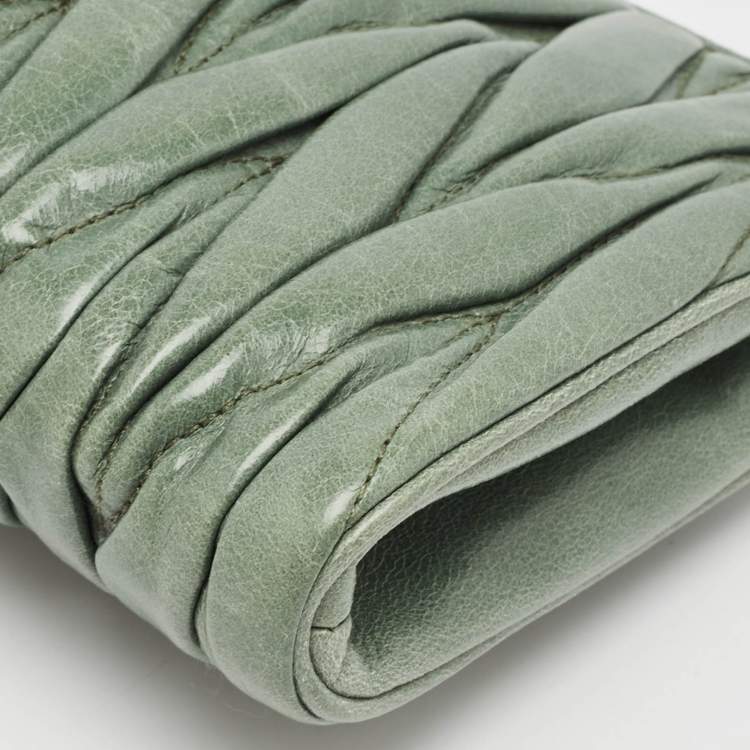 Pre Owned Miu Miu Light Green Matelassé Leather Zip Clutch