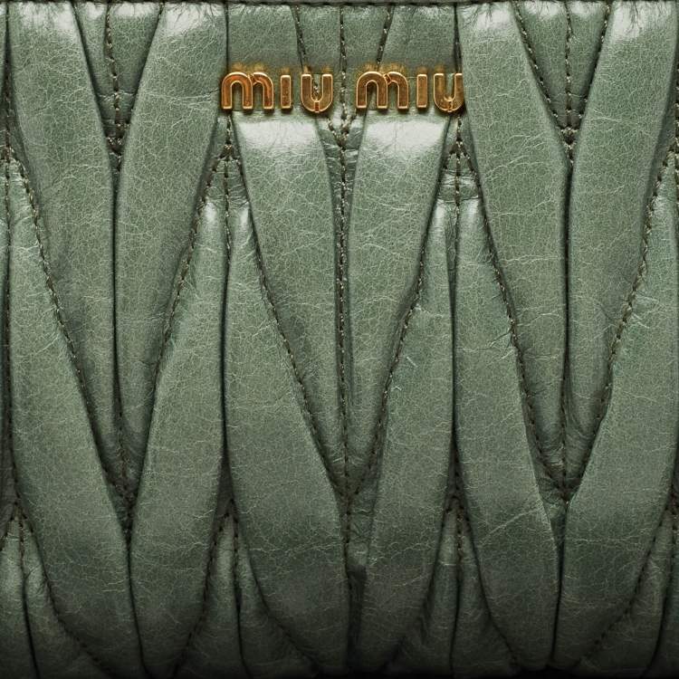Pre Owned Miu Miu Light Green Matelassé Leather Zip Clutch
