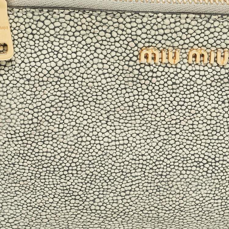 Pre Owned Miu Miu Blue/White Stingray Wristlet Pouch Clutch