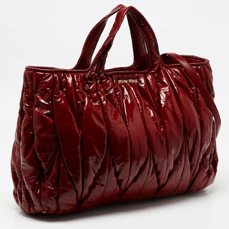 Pre Owned Miu Miu Red Matelasse patent Leather Shopper Tote