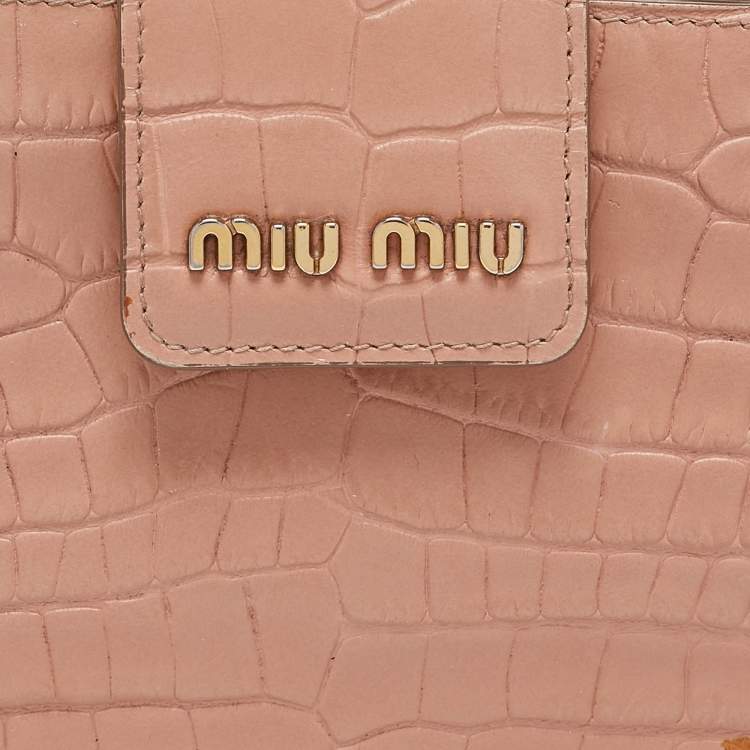 Pre Owned Miu Miu Beige Croc Embossed Leather Phone Wallet Crossbody Bag