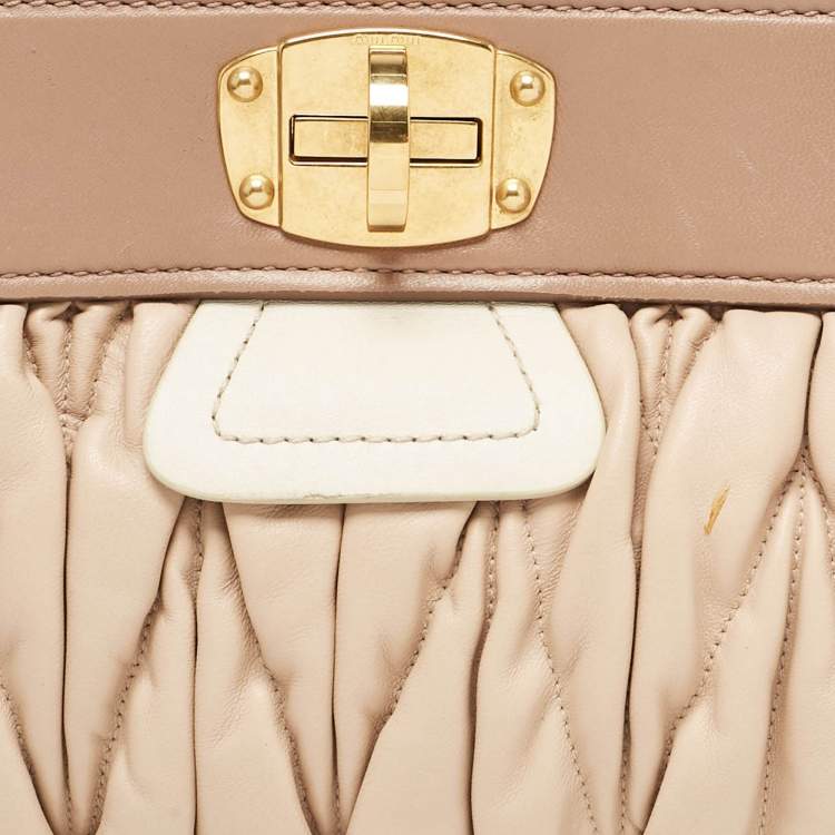 Pre Owned Miu Miu Beige/Cream Matelassé Leather Frame Crossbody Bag