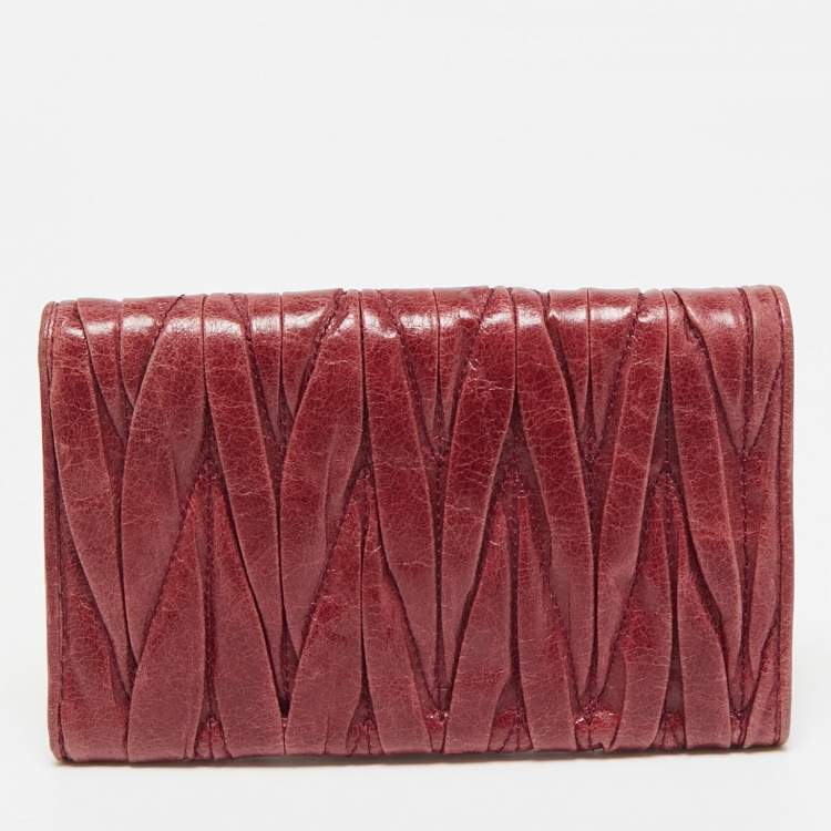 Pre Owned Miu Miu Burgundy Matelassé Leather Flap Trifold Wallet