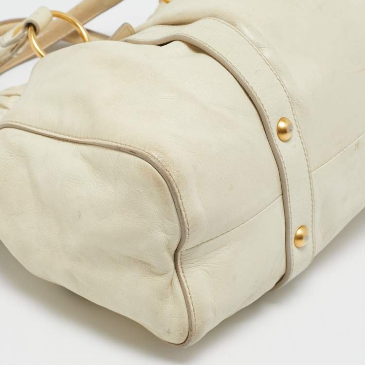 Pre Owned Miu Miu Cream Leather Gaufre Tote