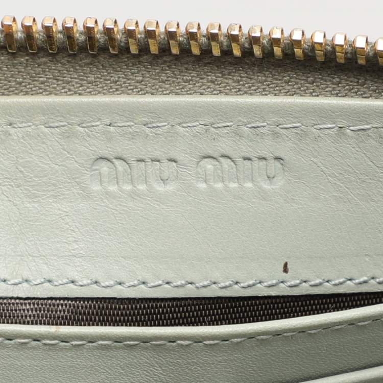 Pre Owned Miu Miu Light Green Croc Embossed Patent Leather Continental Wallet