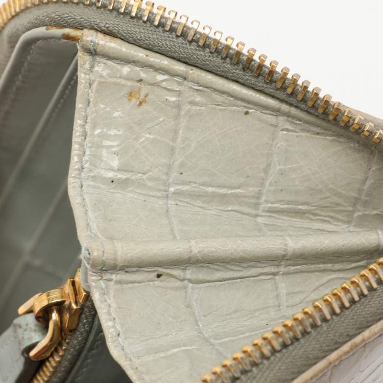 Pre Owned Miu Miu Light Green Croc Embossed Patent Leather Continental Wallet