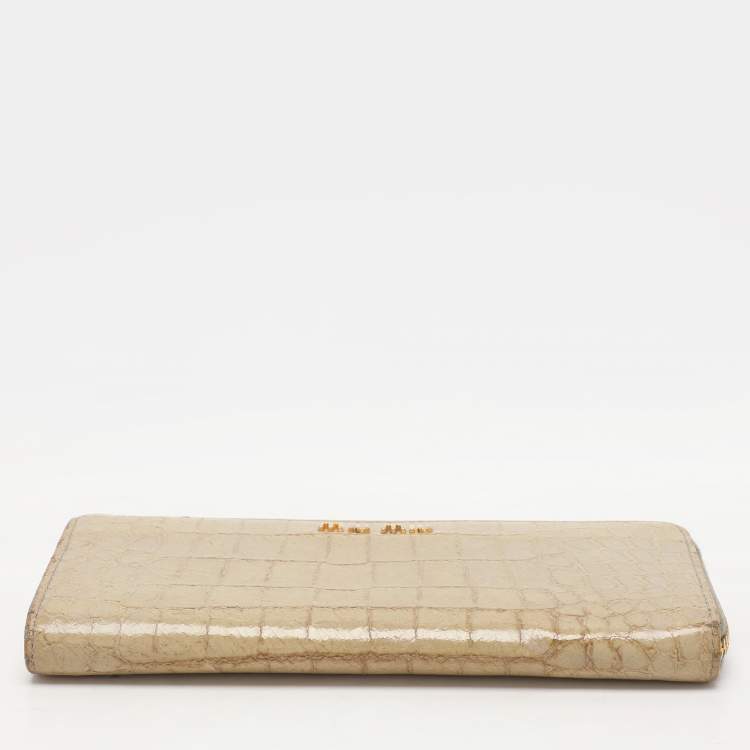 Pre Owned Miu Miu Light Green Croc Embossed Patent Leather Continental Wallet