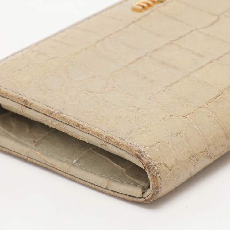 Pre Owned Miu Miu Light Green Croc Embossed Patent Leather Continental Wallet