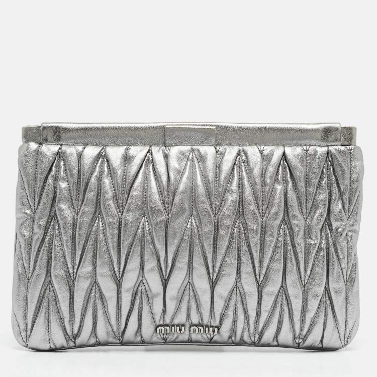 Pre Owned Miu Miu Silver Matelassé Leather Frame Clutch