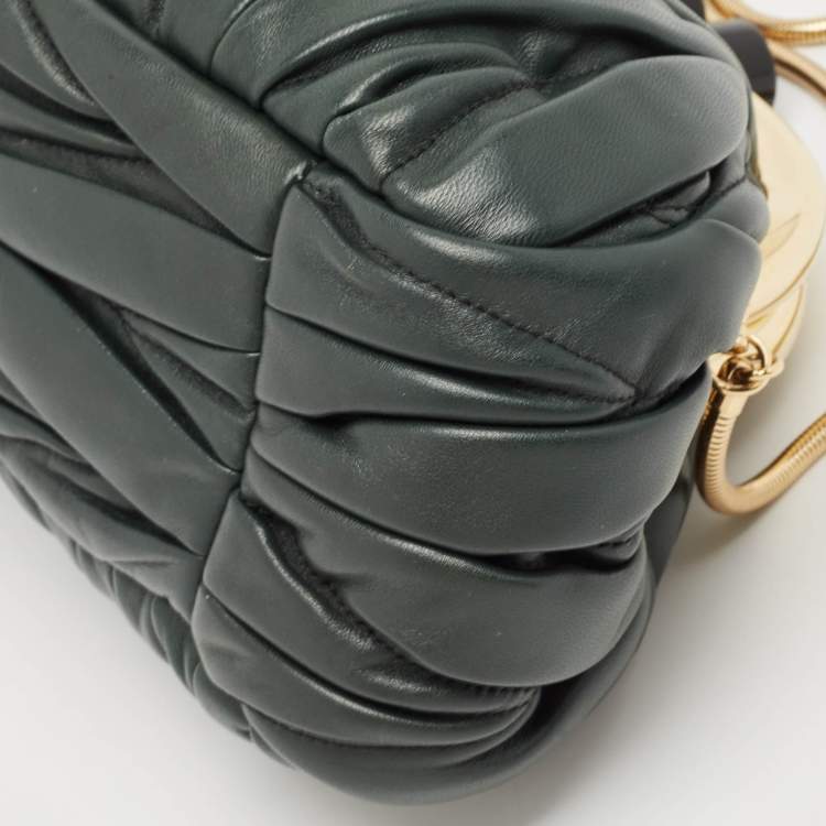 Pre Owned Miu Miu Green Matelassé Leather Belle Chain Clutch