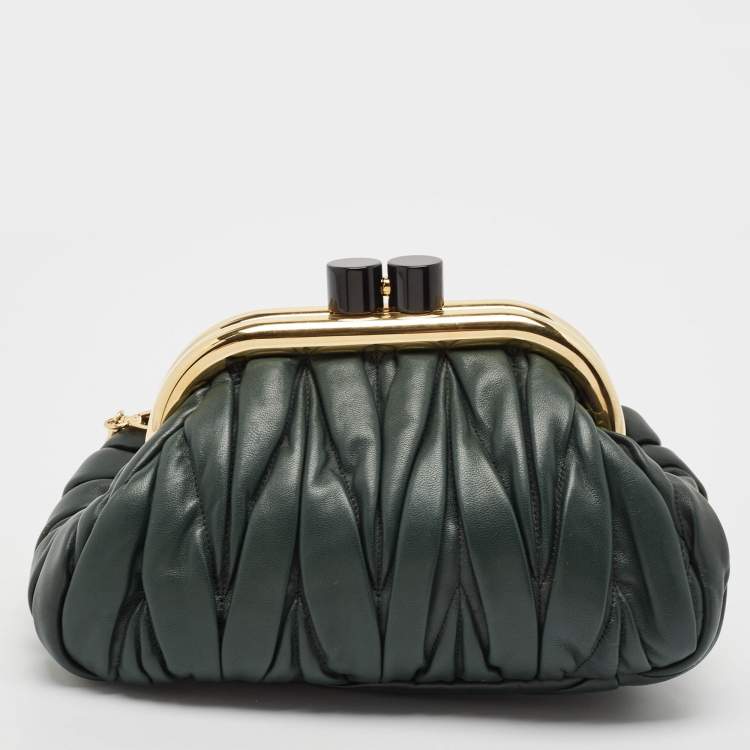 Pre Owned Miu Miu Green Matelassé Leather Belle Chain Clutch