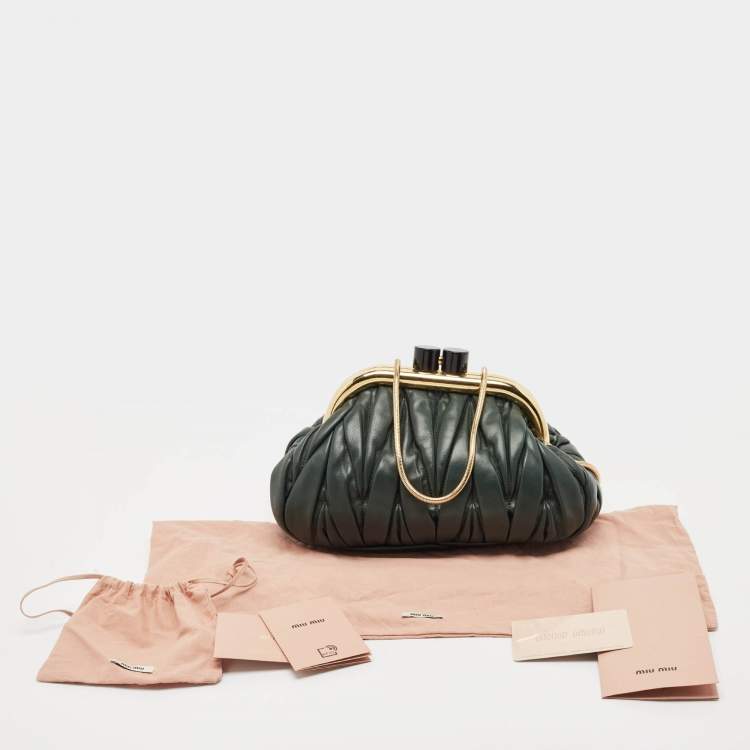 Pre Owned Miu Miu Green Matelassé Leather Belle Chain Clutch