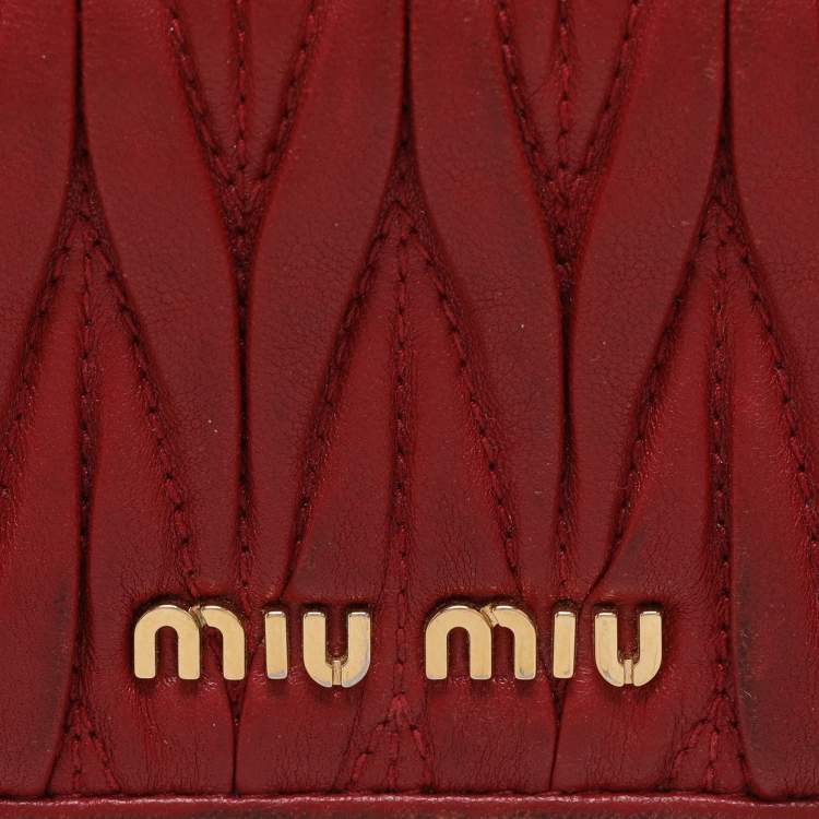 Pre Owned Miu Miu Red Matelasse Lux Leather Card Holder