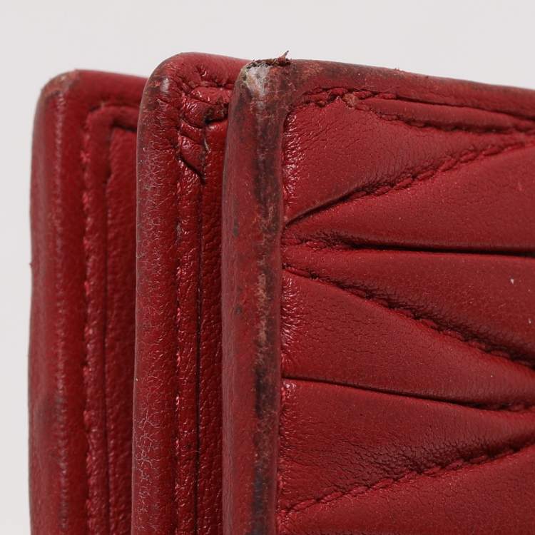 Pre Owned Miu Miu Red Matelasse Lux Leather Card Holder