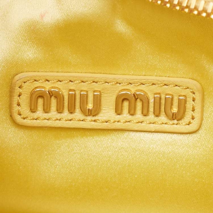 Pre Owned Miu Miu Yellow Matelassé Leather Wander Mini Hobo