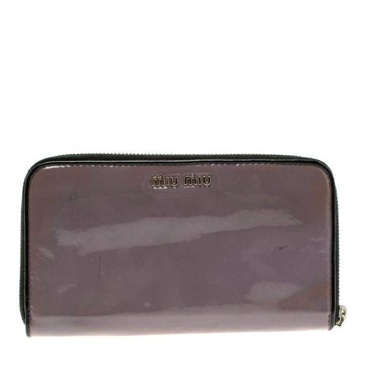 Pre Owned Miu Miu Lilac Patent Leather Zip Around Wallet