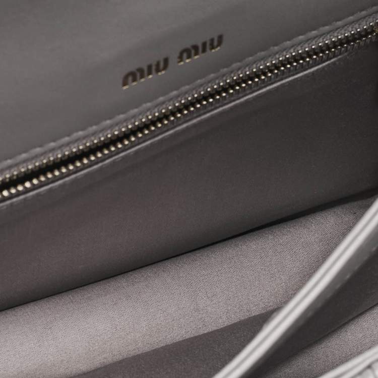 Pre Owned Miu Miu Grey Matelassé Leather Confidential Crossbody Bag