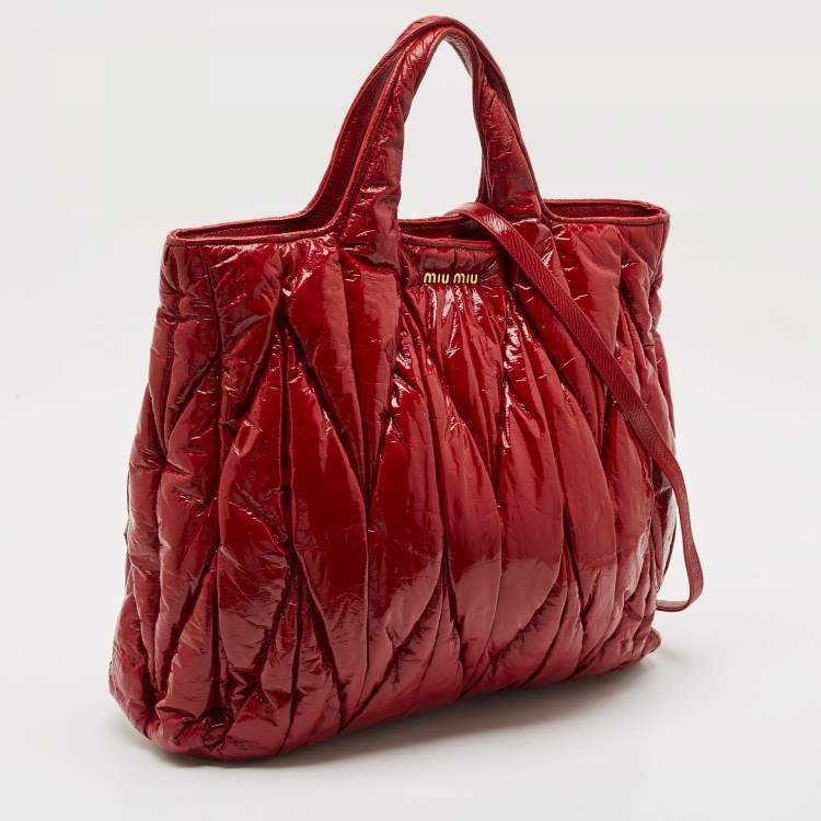 Pre Owned Miu Miu Red Matelasse Patent Leather Shopper Tote
