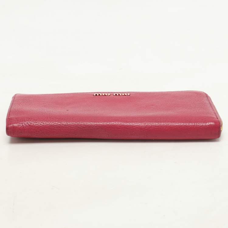 Pre Owned Miu Miu Pink Leather Zip Around Wallet