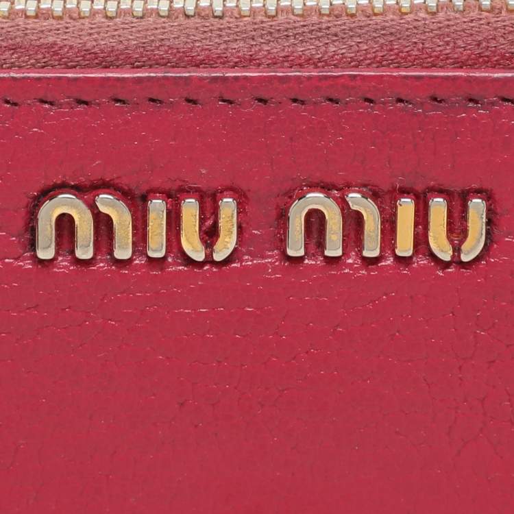 Pre Owned Miu Miu Pink Leather Zip Around Wallet