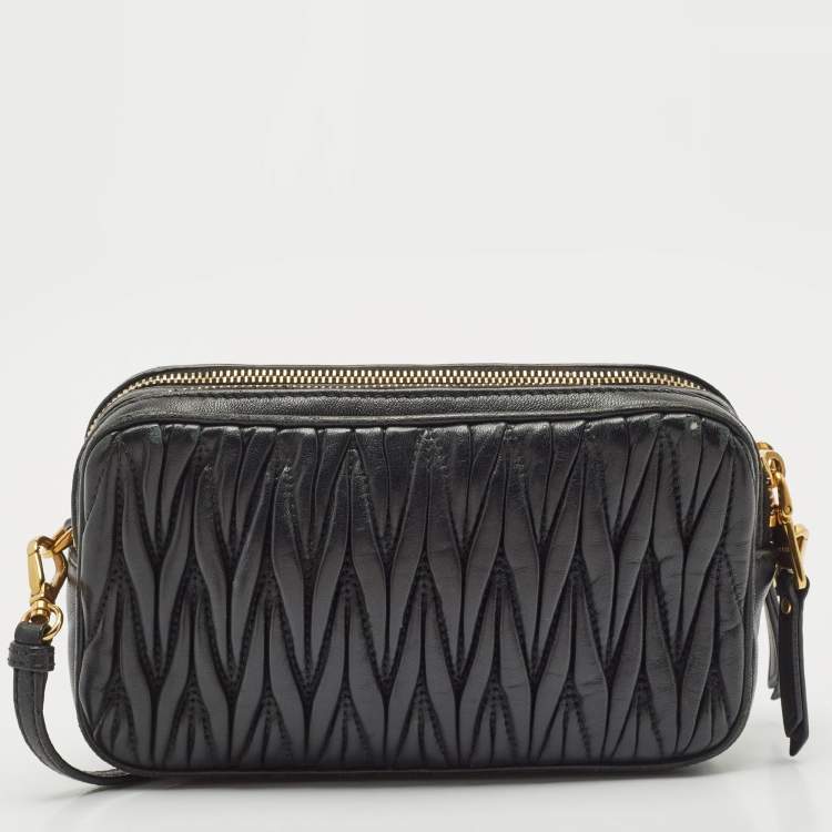 Pre Owned Miu Miu Black Matelassé Leather Double Zip Crossbody Bag