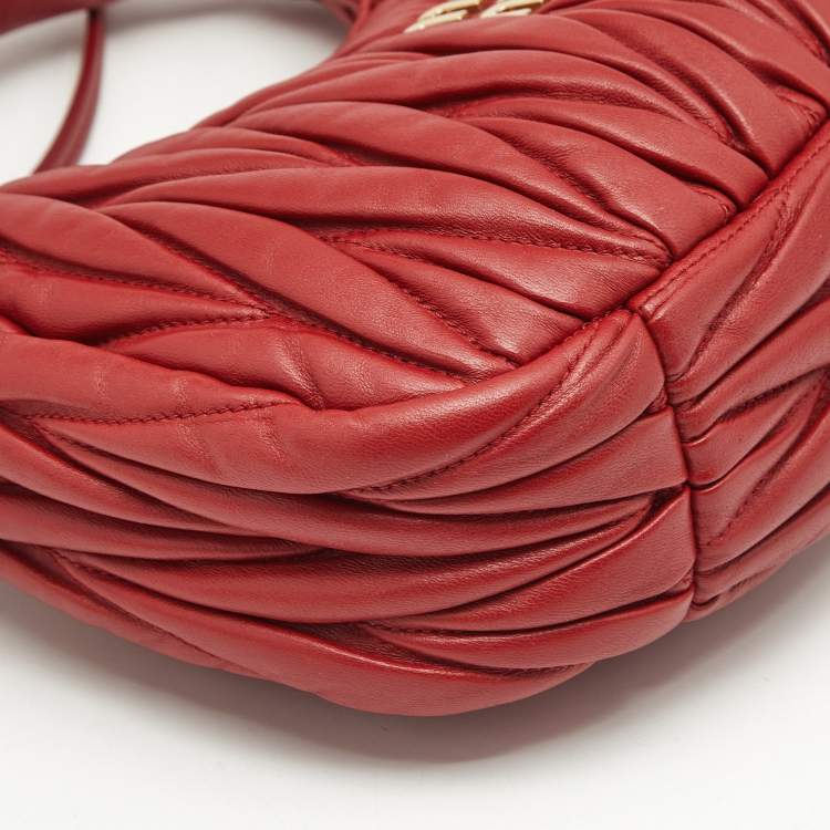 Pre Owned Miu Miu Red Matelassé Leather Wander Mini Hobo
