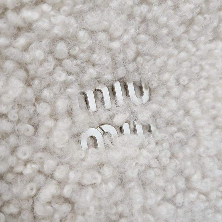 Pre Owned Miu Miu Beige Shearling Shearling Wander Matrasse Hobo Bag