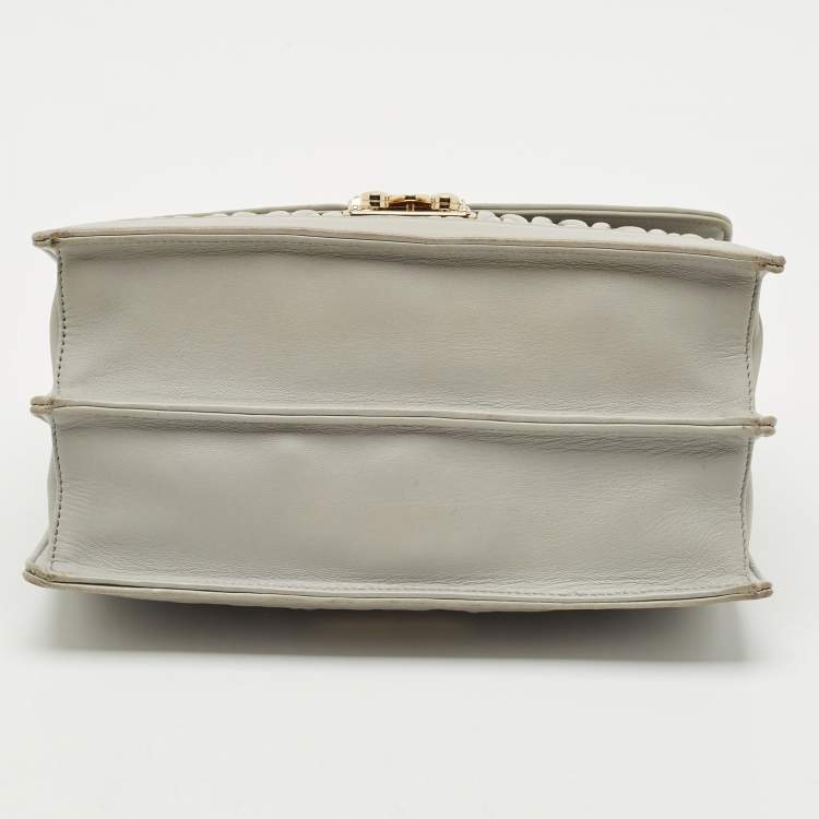 Pre Owned Miu Miu Grey Matelassé Leather Confidential Top Handle Bag