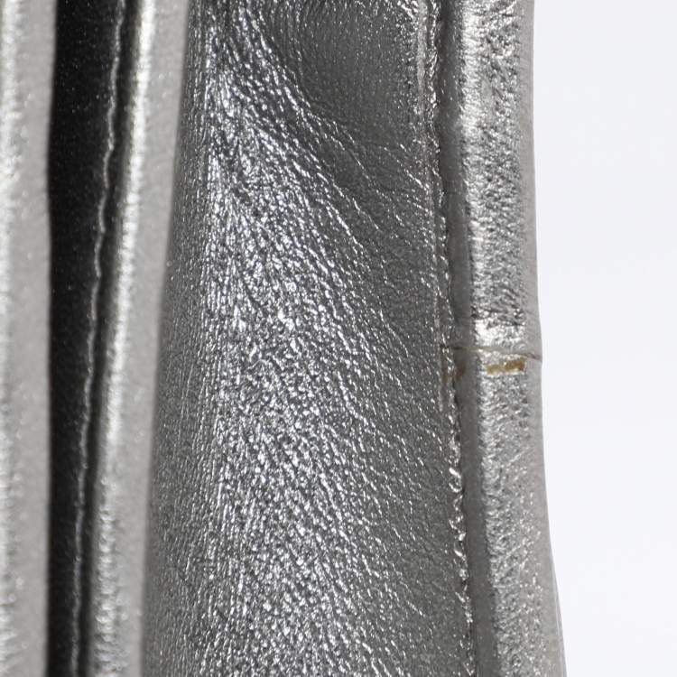 Pre Owned Miu Miu Silver Matelasse Leather Wallet on Chain