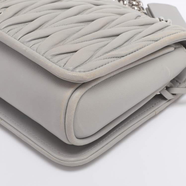 Pre Owned Miu Miu Grey Matelasse Leather Club Shoulder Bag