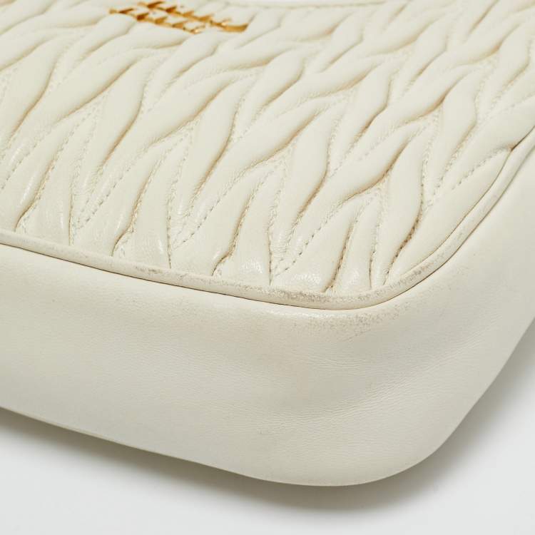 Pre Owned Miu Miu White Matelassé Leather Shoulder Bag