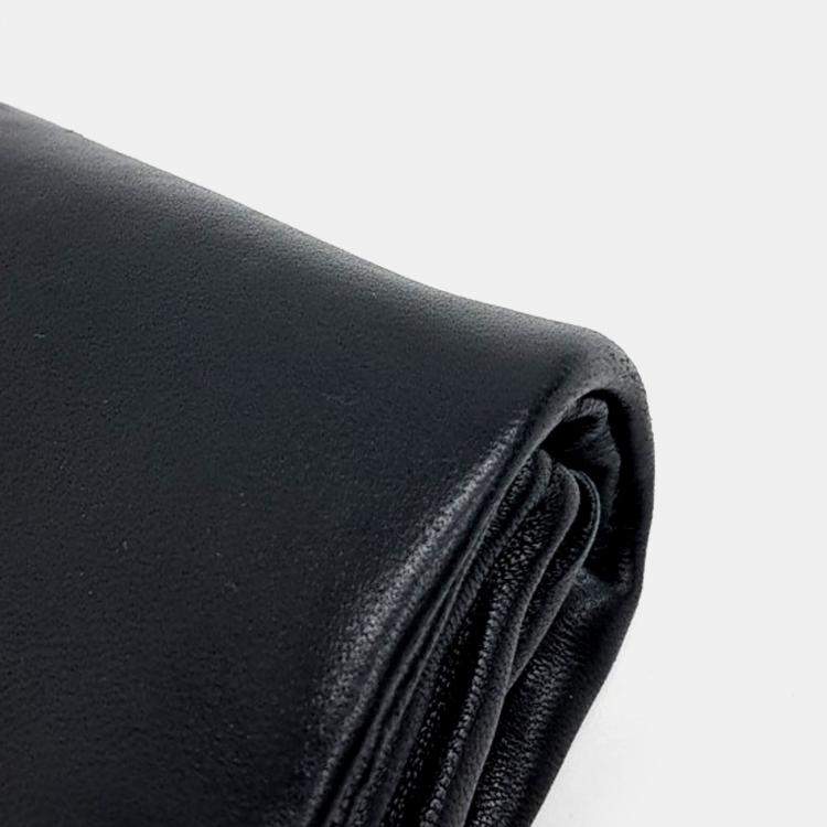 Pre Owned Miu Miu Black Leather Matrasse Clutch and Crossbody Bag