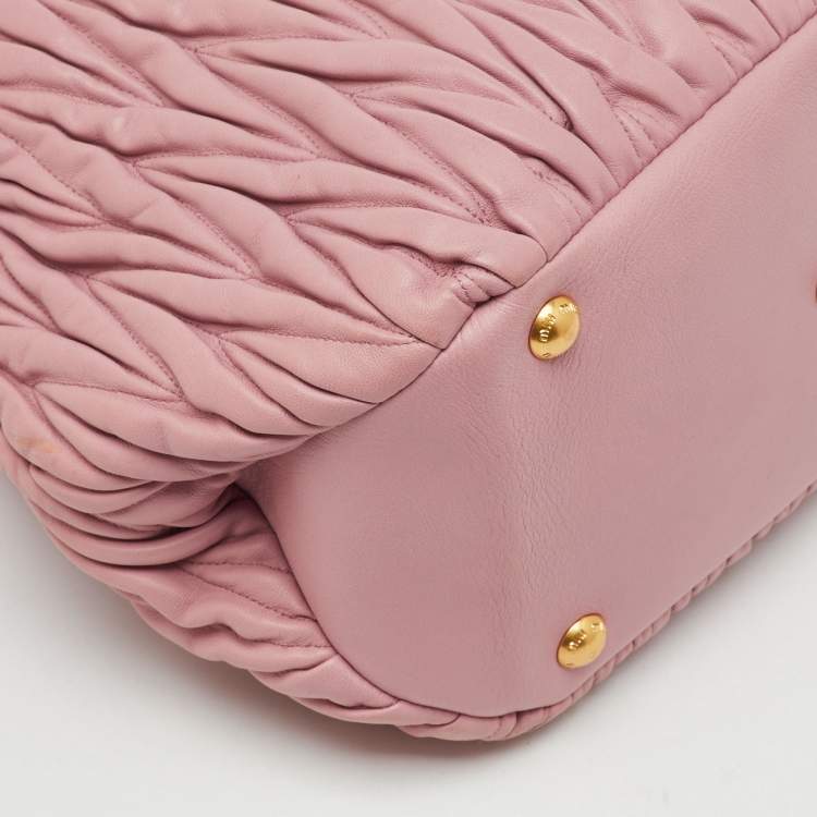 Pre Owned Miu Miu Rose Pink Matelassé Leather Bucket Bag