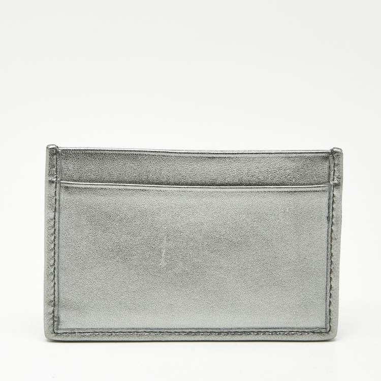 Pre Owned Miu Miu Silver Matelassé Leather Logo Embellished Card Holder