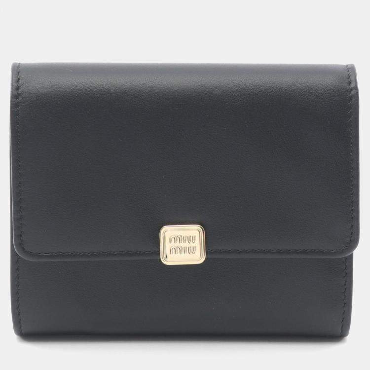 Pre Owned Miu Miu Miu Softy Metal Tri-Fold Wallet Leather Black
