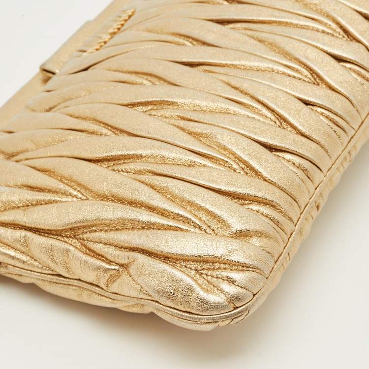 Pre Owned Miu Miu Gold Matelasse Leather Frame Strap Clutch