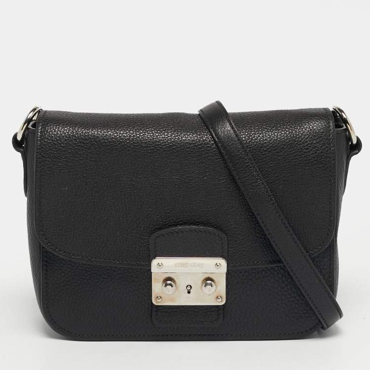 Pre Owned Miu Miu Pushlock Flap Black Leather Crossbody Bag