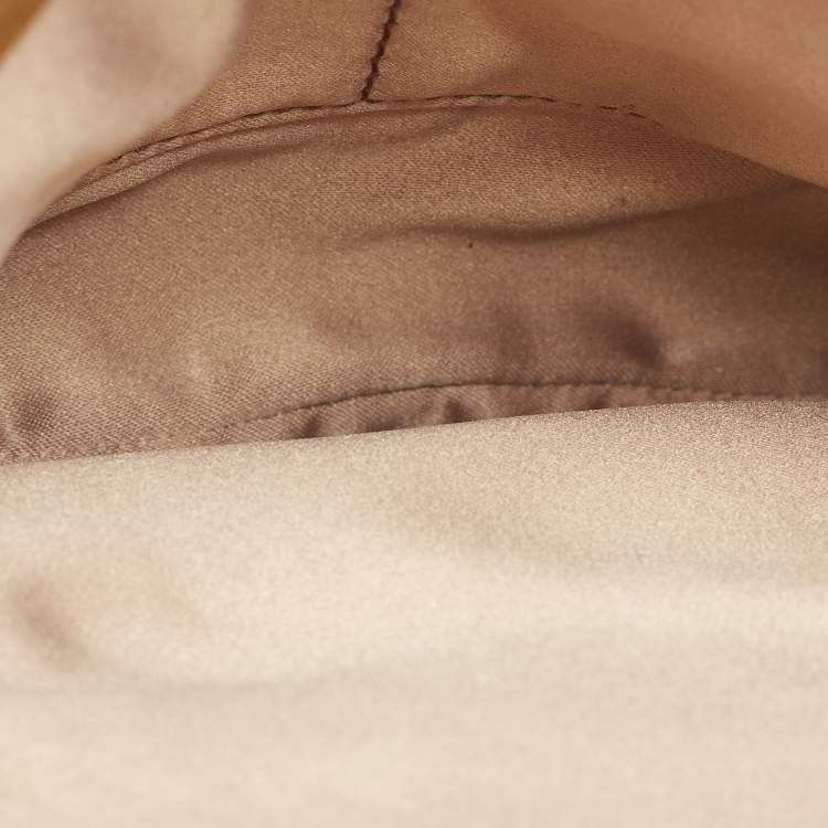 مملوكة مسبقًا Miu Miu Kisslock Frame Brown Matelassé Suede Clutch