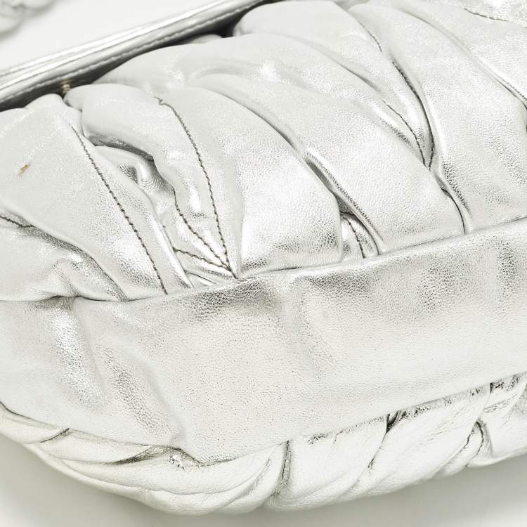 Pre Owned Miu Miu Coffer Silver Matelassé Leather Hobo