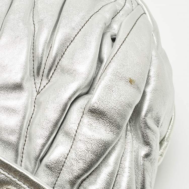 Pre Owned Miu Miu Coffer Silver Matelassé Leather Hobo