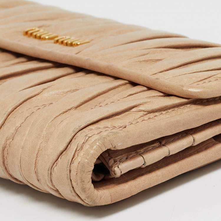 Pre Owned Miu Miu Beige Matelassé Leather Long Continental Wallet